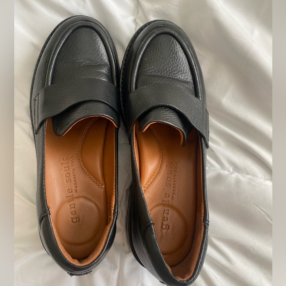 Gentle Souls by Kenneth Cole size 7 - Picture 5 of 7